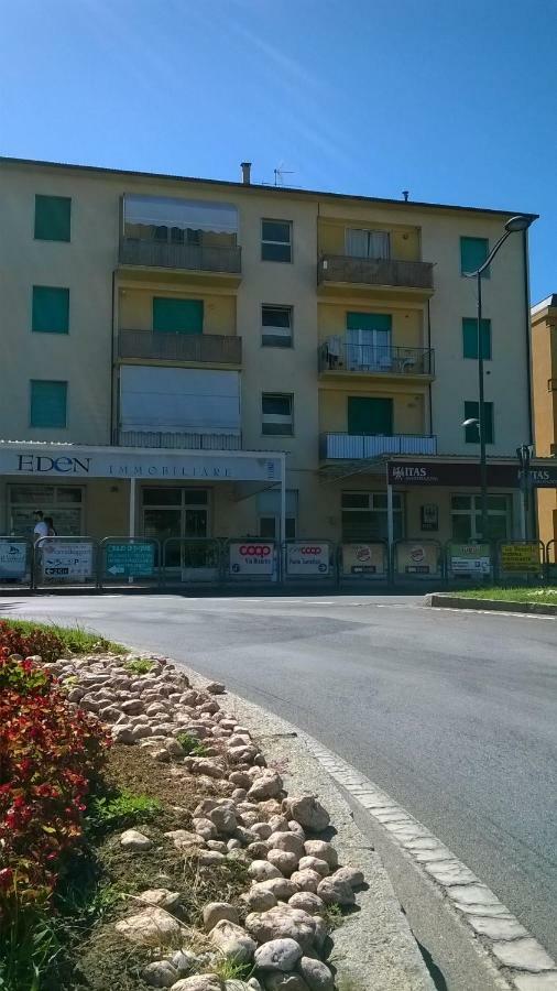 Apartamento Noemi San Vincenzo Exterior foto